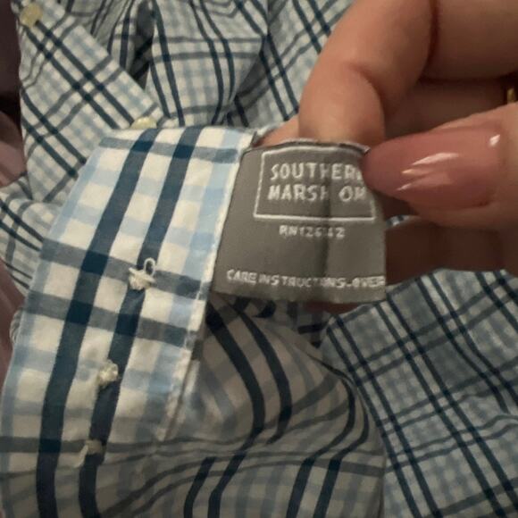 Southern Marsh Men's plaid button down Size Large - Picture 4 of 10